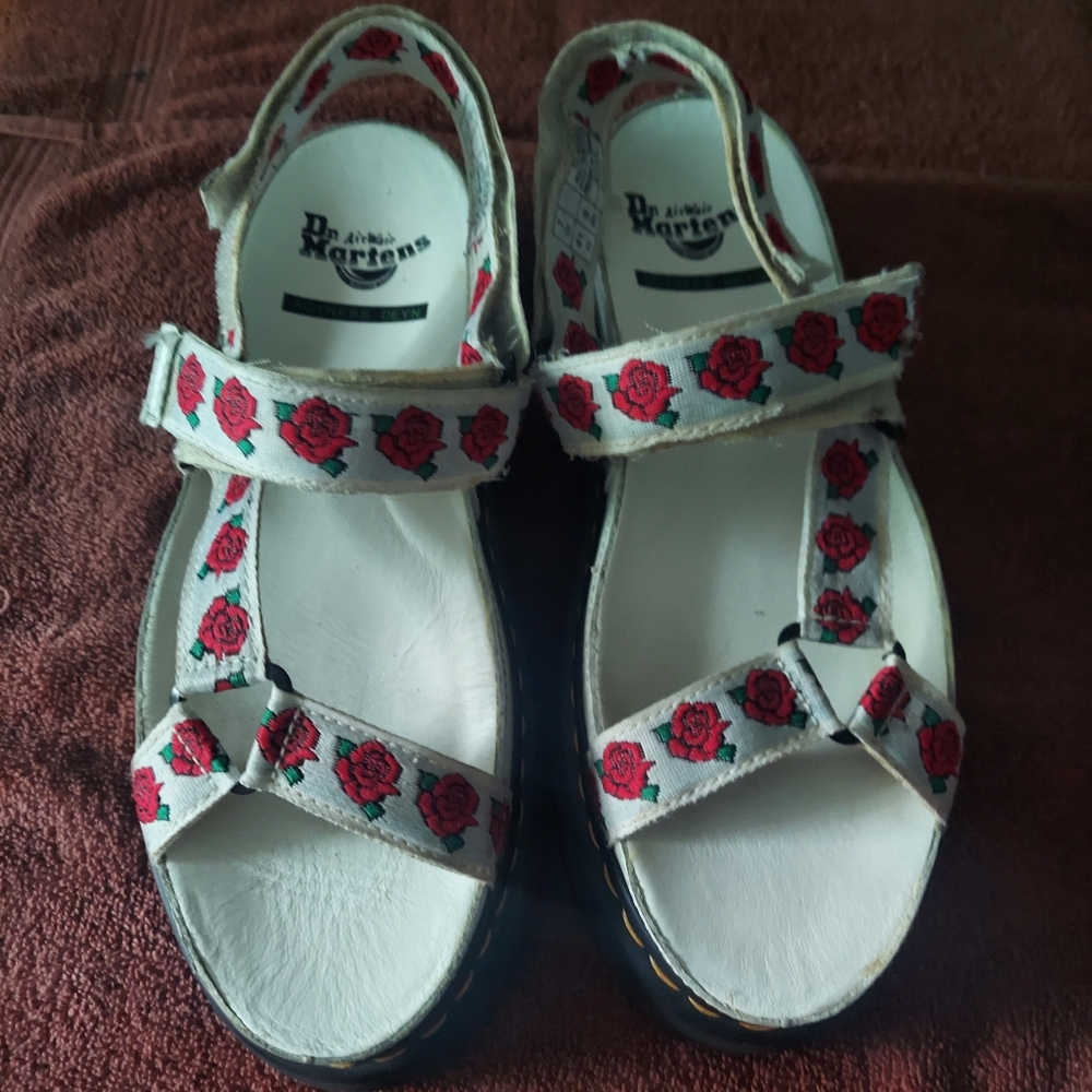 Doc Martens Aggy Rose Womens Sandals Size 9 - Picture 2 of 7